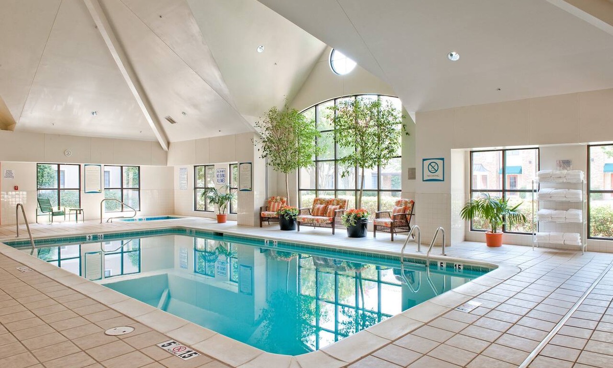 Ballantyne Apartment | 1 Bedroom King Suite | Free Breakfast & Pool