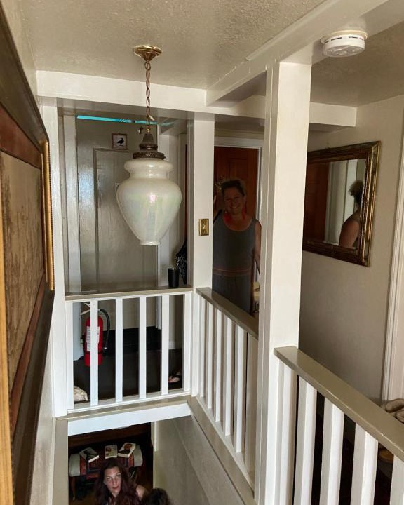 Stinson Beach House | 1 Belvedere Ave affordable 2nd 3rd story view rooms of the Pacifc and Mt Tamalpais in Stinson Beach