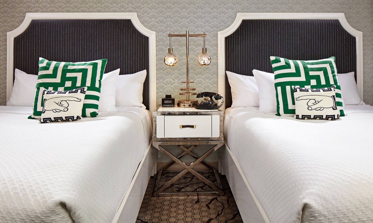 Pico - Robertson Hotel | 2 Elegant Rooms with Access to Open Courtyard Oasis - Experience LA Differently
