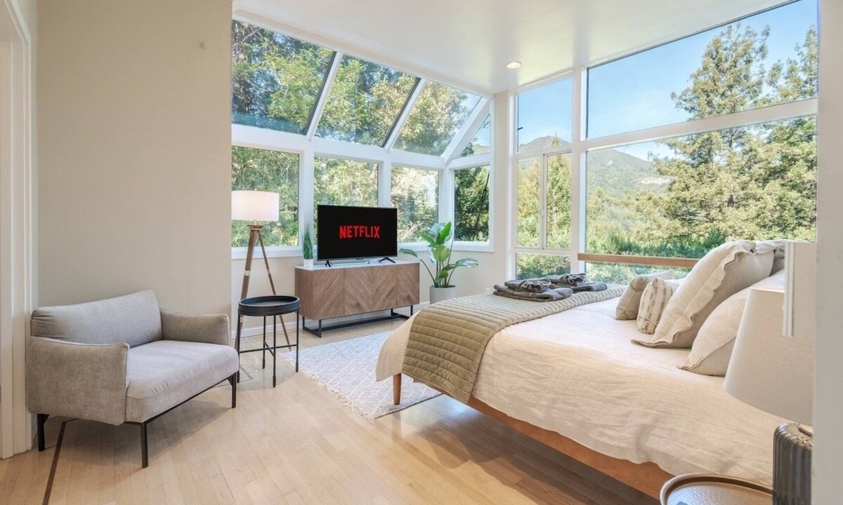 Mill Valley House | 2 units in redwood forest for large gatherings