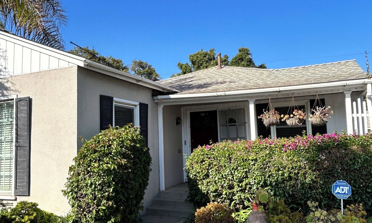 Mar Vista House | 3-bedroom house in Santa Monica & West Los Angeles Adjacent.