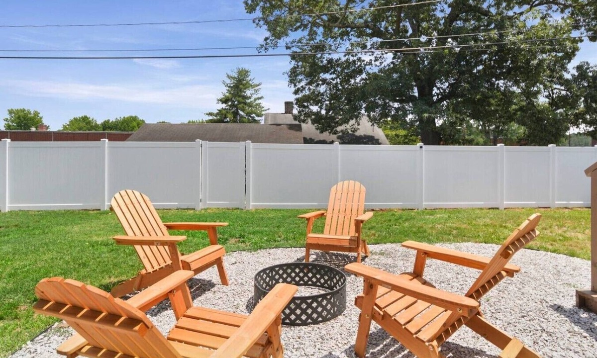Mount Holly House | 3-BR Renovated Bungalow—River District—Fire Pit!
