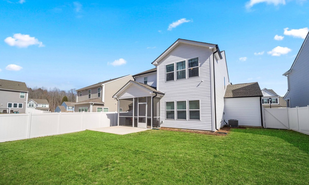 Mount Holly House | 3B BRAND NEW CONSTRUCTION- FAMILY AND PET FRIENDLY