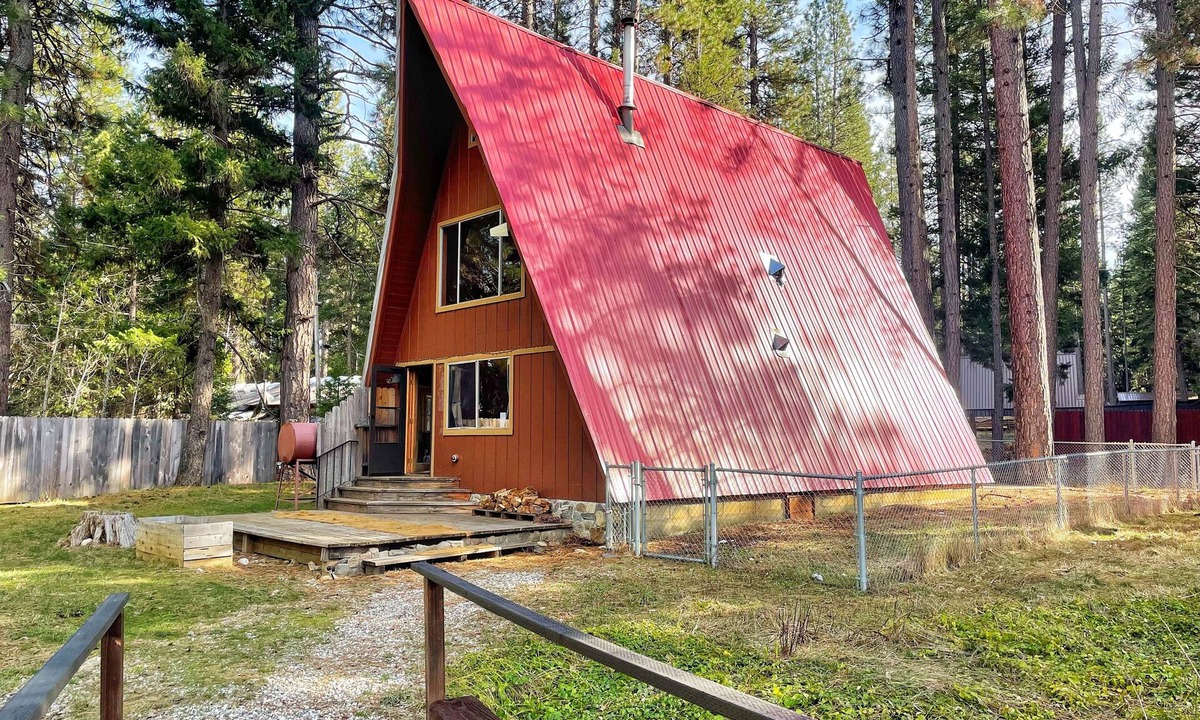 Meadow Valley Cabin | Adorable 1-bedroom cabin with AC in Meadow Valley