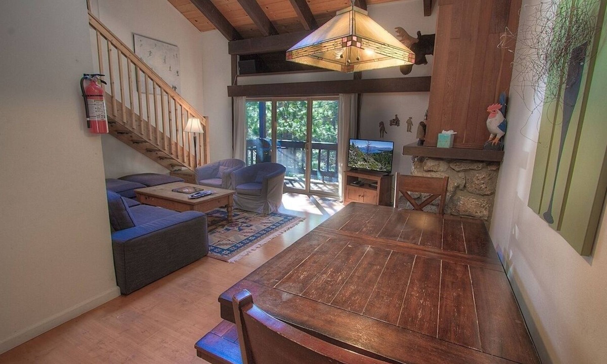 Dollar Point Condo | Alpine Getaway 3 Bedroom Home by RedAwning