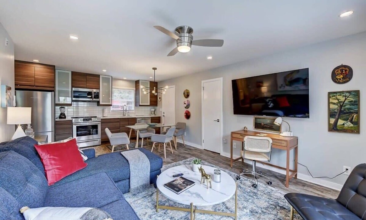 Cherry Condo | Boutique Myers Park King Suite · Parking · near Atrium CMC & Stadium