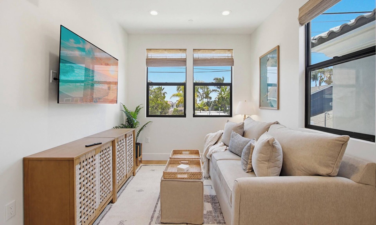 Crown Point House | Brand New Build * Professionally Designed * A/C