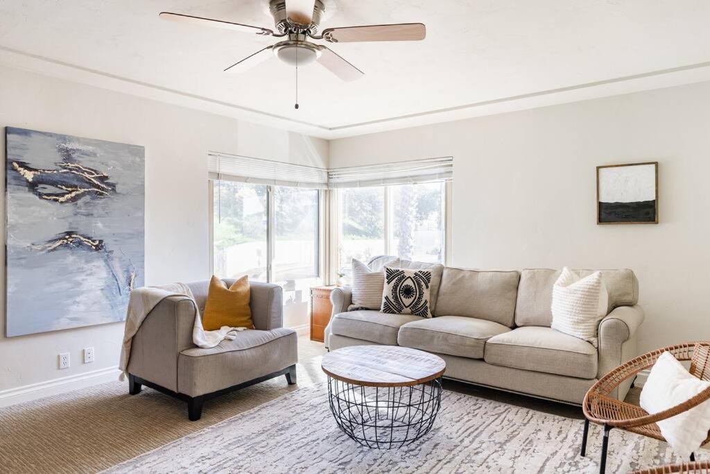 Little Italy Apartment | Casa Flora -2BR- FREE Parking in Little Italy!
