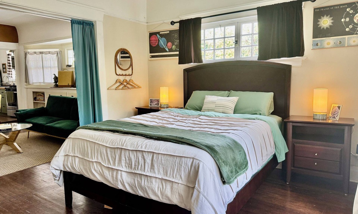Westlake House | Central LA Hideaway 5 min to DTLA/KTOWN/Silverlake