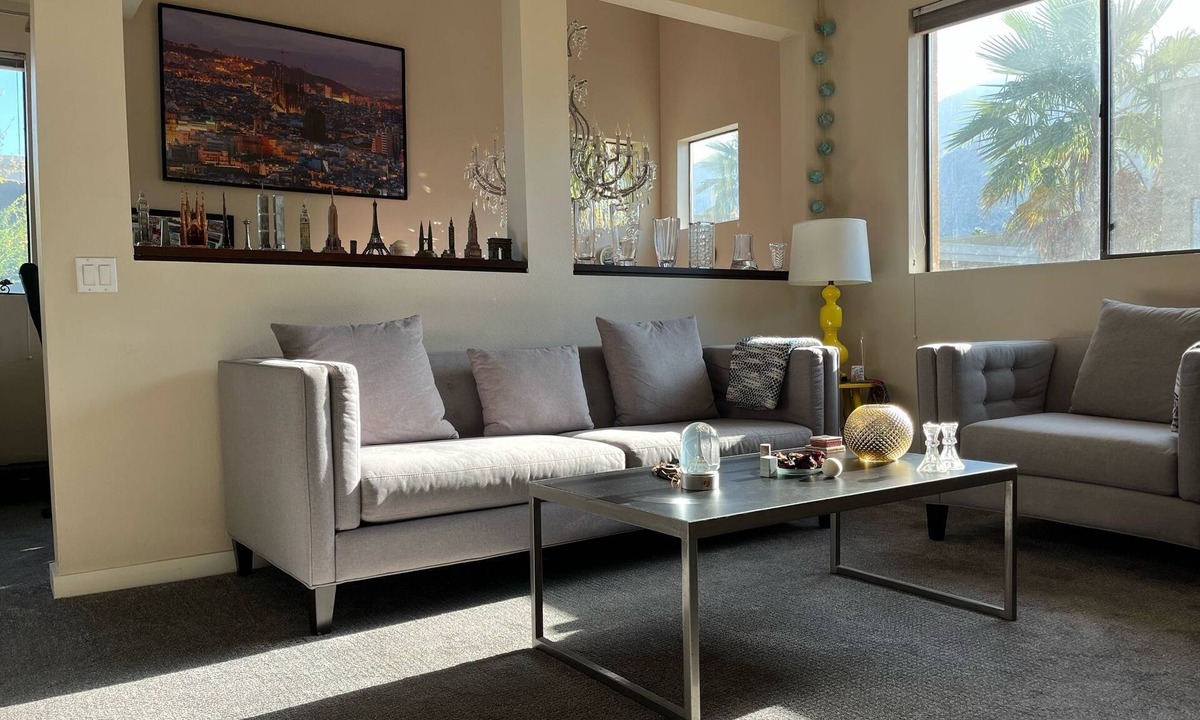 Deepwell Estates Condo | Cheerful condo, graceful complex, useful location: 2BR, patio, mountain views