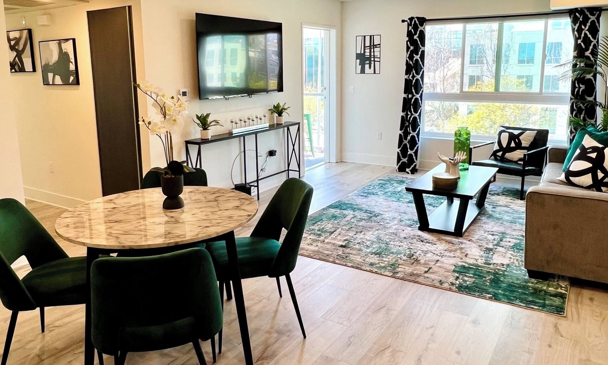 Westwood Hotel | Chic Westwood Century City Apartment w/Balcony, Parking, Laundry