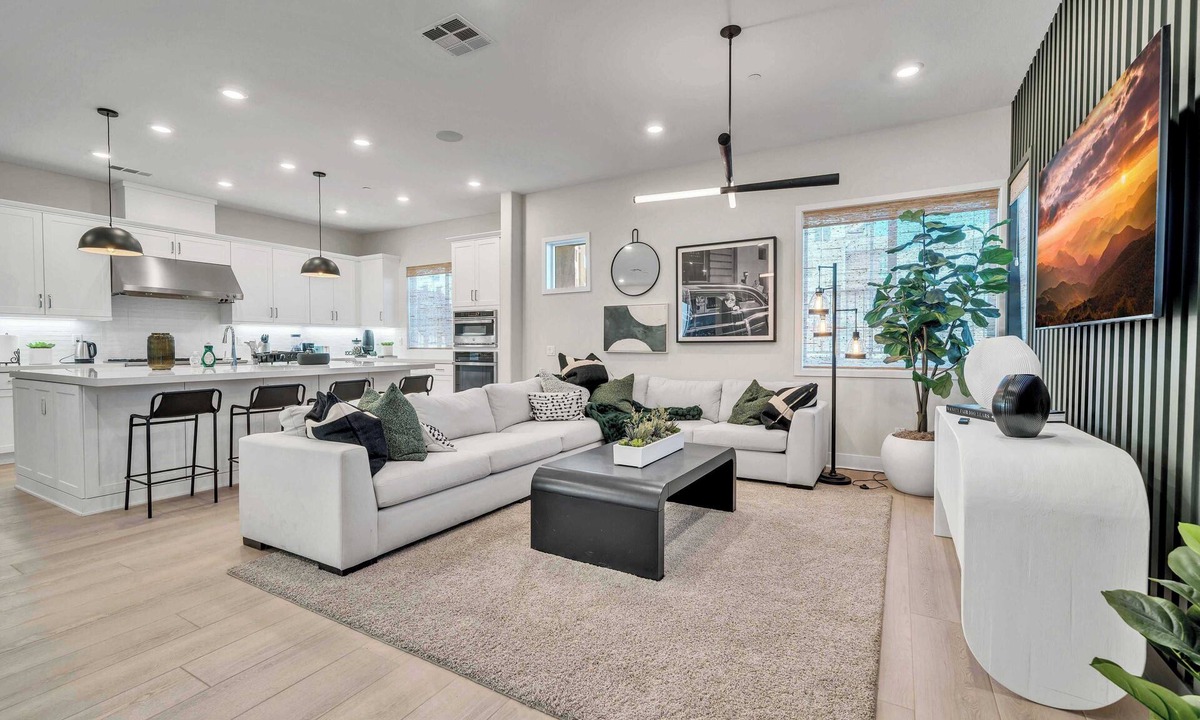 Stevenson Ranch House | Cozy Wfh 5B Retreat｜ Garage Available｜Flex Stays｜Newly Renovated #42321