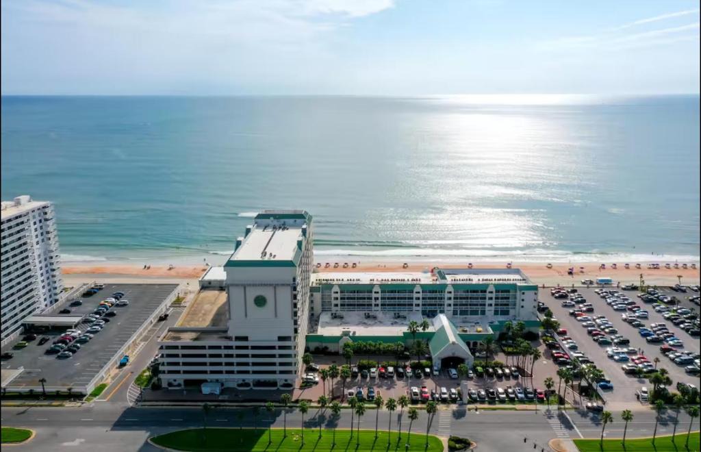 Ortona Park Apartment | Daytona Beach Resort Studios