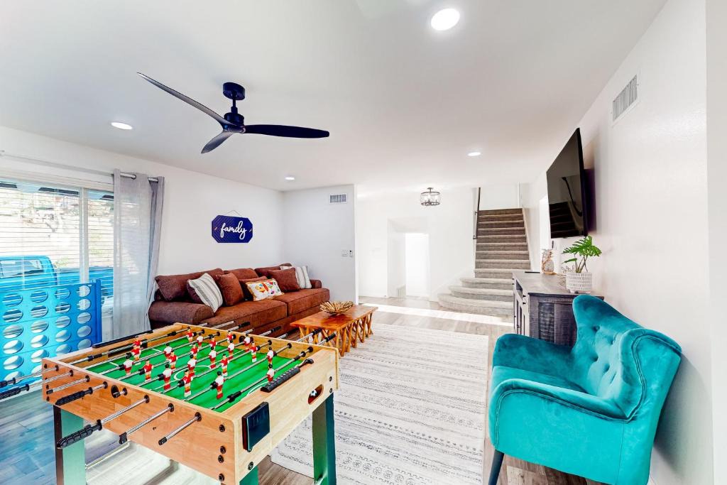 Del Cerro House | Dog-Friendly Home: Saltwater Pool, Fire Pit, Games
