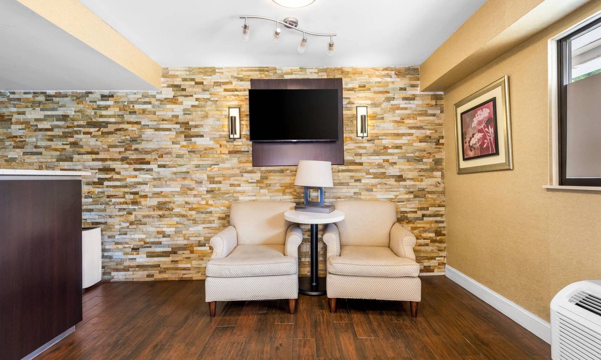 Toddville Road Hotel | Econo Lodge Charlotte Airport