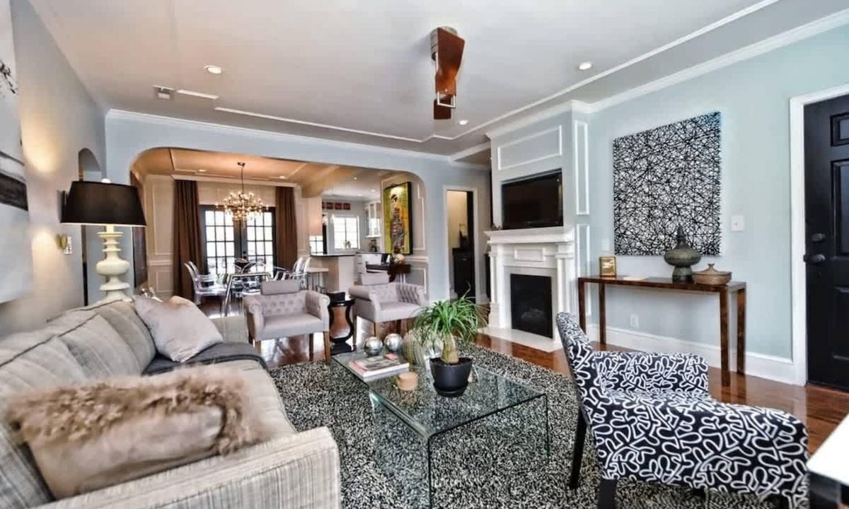 Myers Park Condo | Entire 4-Unit Building in Myers Park | 8BR & Reserved Parking near Uptown