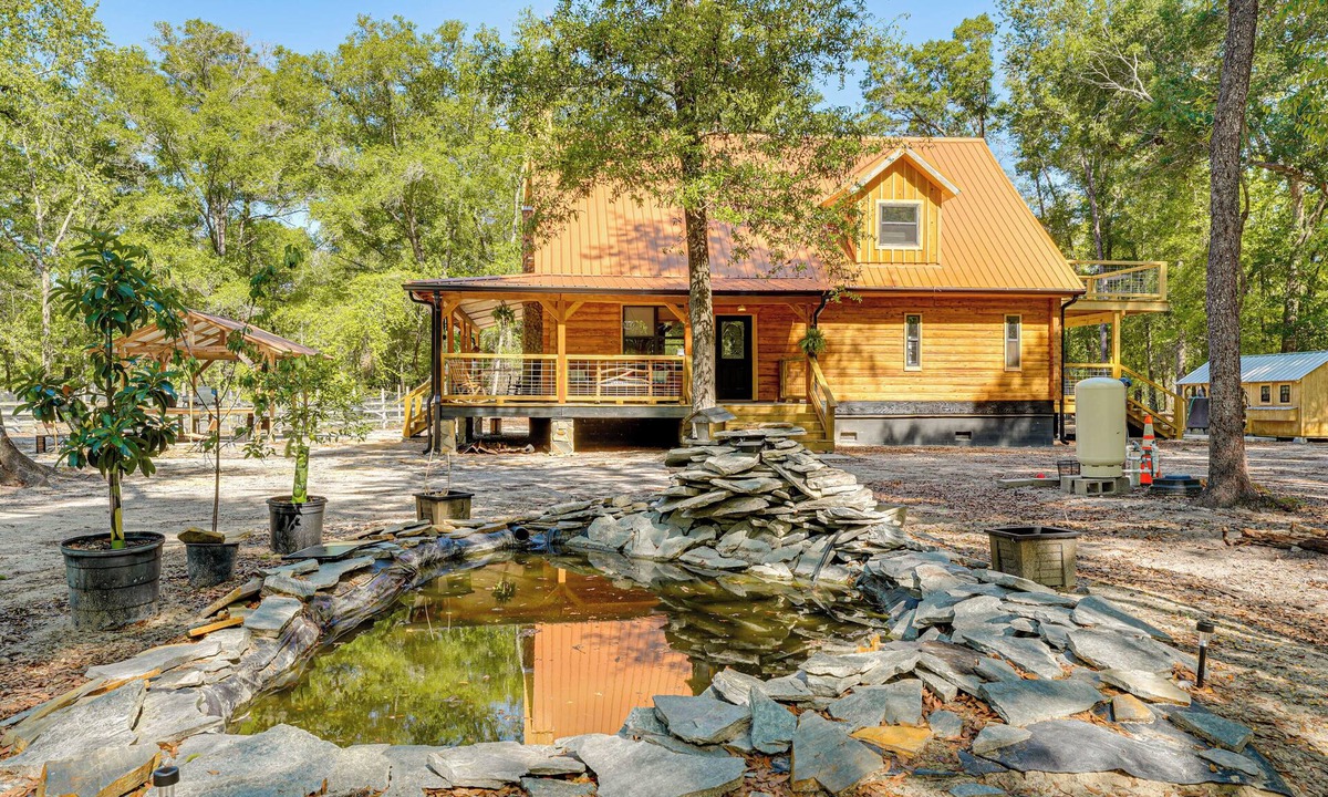Bell Cabin | Fish & Float at Natural Springs! Log Cabin in Bell