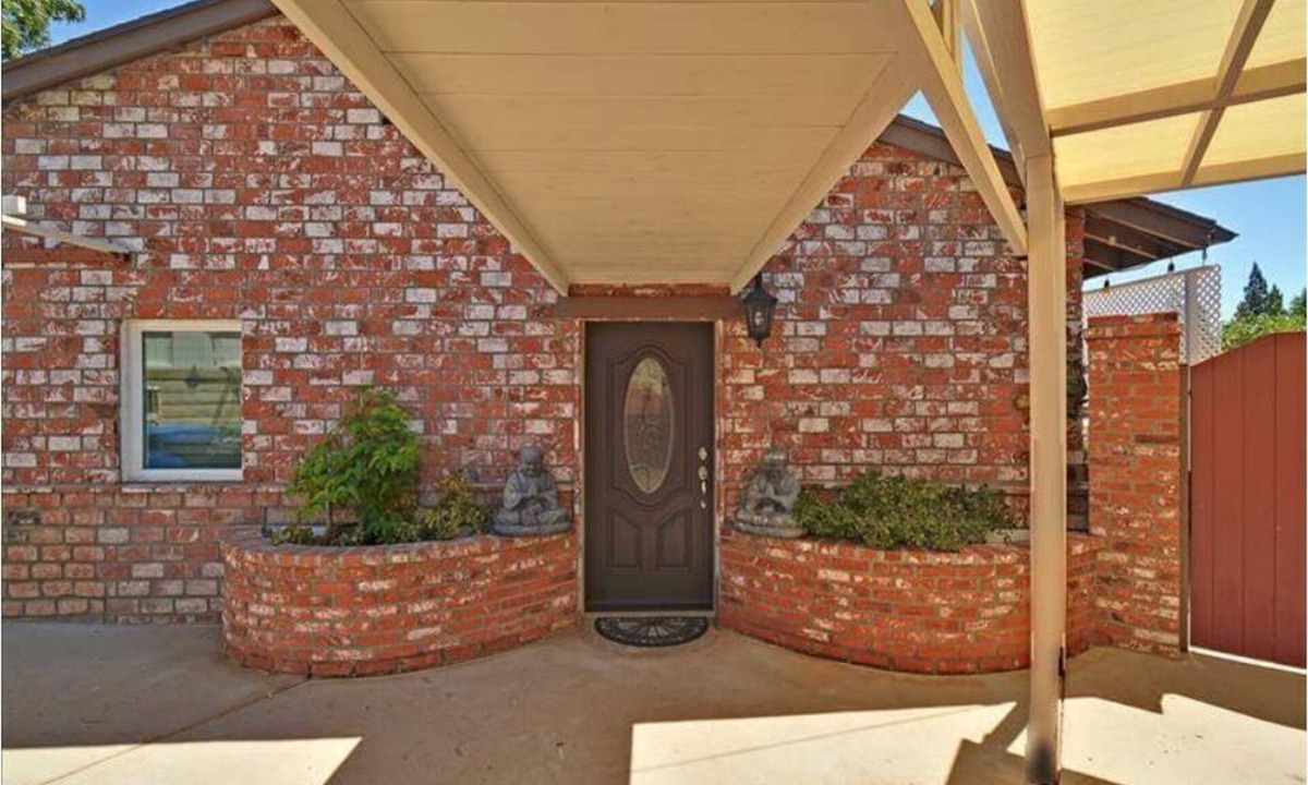 Chatsworth House | Fully Furnished Cottage Los Angeles California