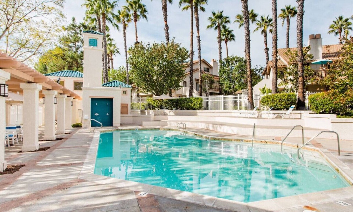 Aliso Viejo Villa | Glamorous Regal Design Home with Private Patio and Garage