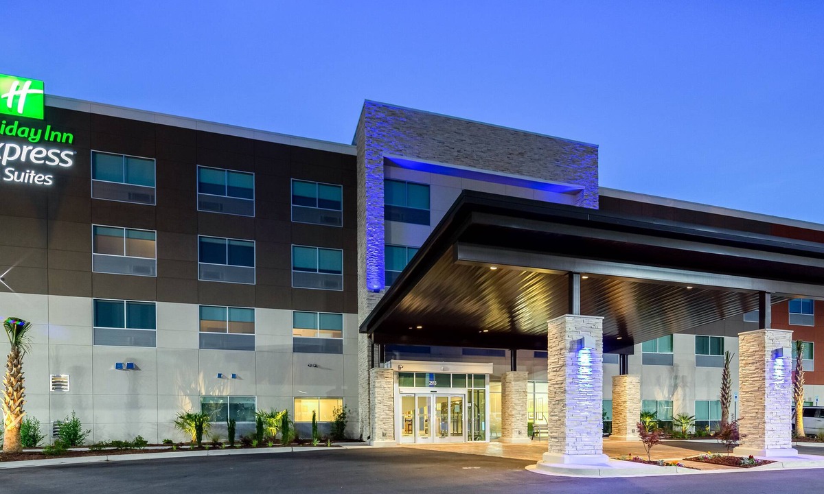Latta Hotel | Holiday Inn Express & Suites Latta by IHG