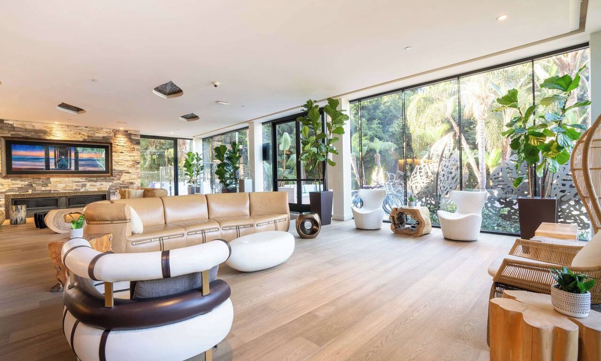 La Jolla Shores Hotel | Hotel La Jolla, Curio Collection by Hilton