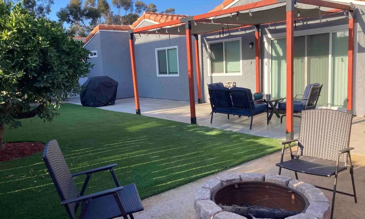 Nestor House | Huge 5 Bedroom San Diego Home! Near Imperial Beach