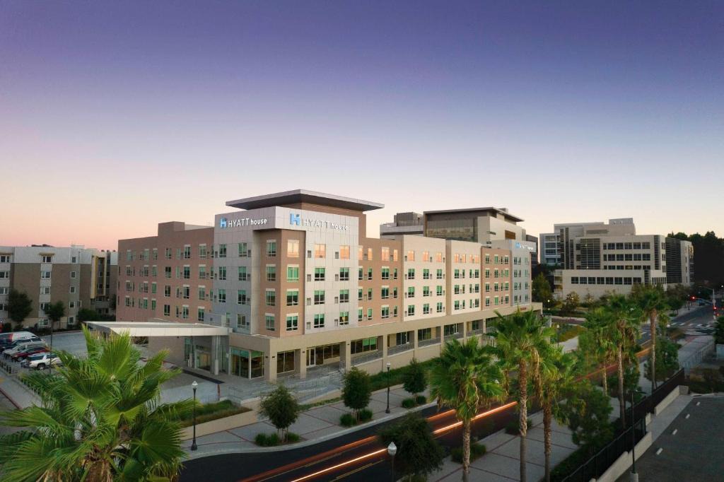 Los Angeles Hotel | Hyatt House LA - University Medical Center