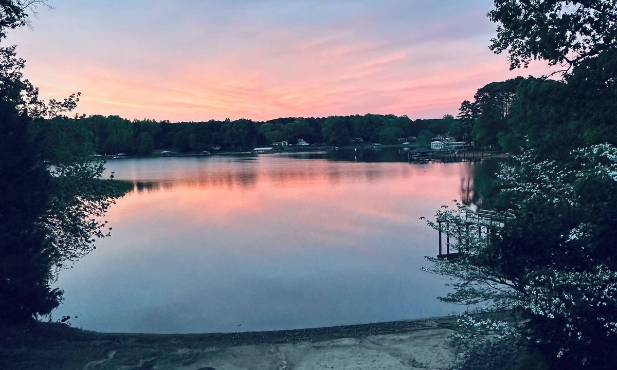 Mayhew Apartment | Lake Norman Private Retreat- lakefront