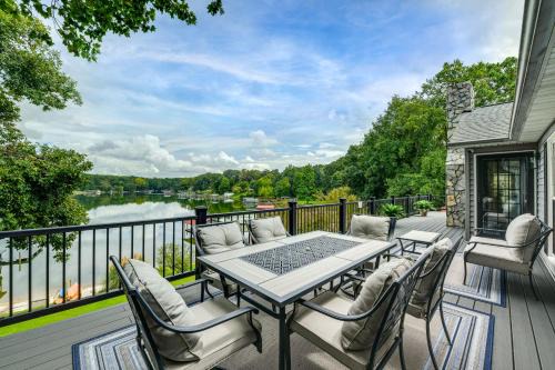 Sherrills Ford House | Lakefront Sherrills Ford Haven w/Boat Dock!