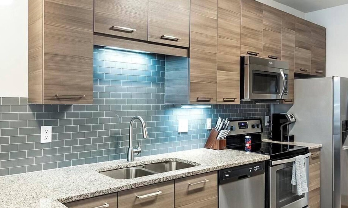Plaza Midwood Apartment | Landing at One305 Central - Studio in Plaza Midwood