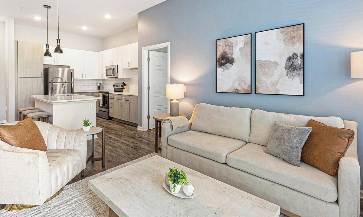Charlotte Apartment | Landing | Beautiful 2BD, Pool, Gym
