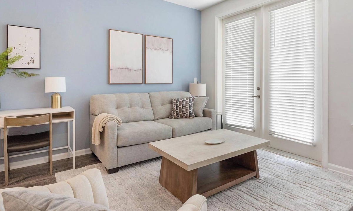 Charlotte Apartment | Landing | Chic 1BD, Pool, Gym