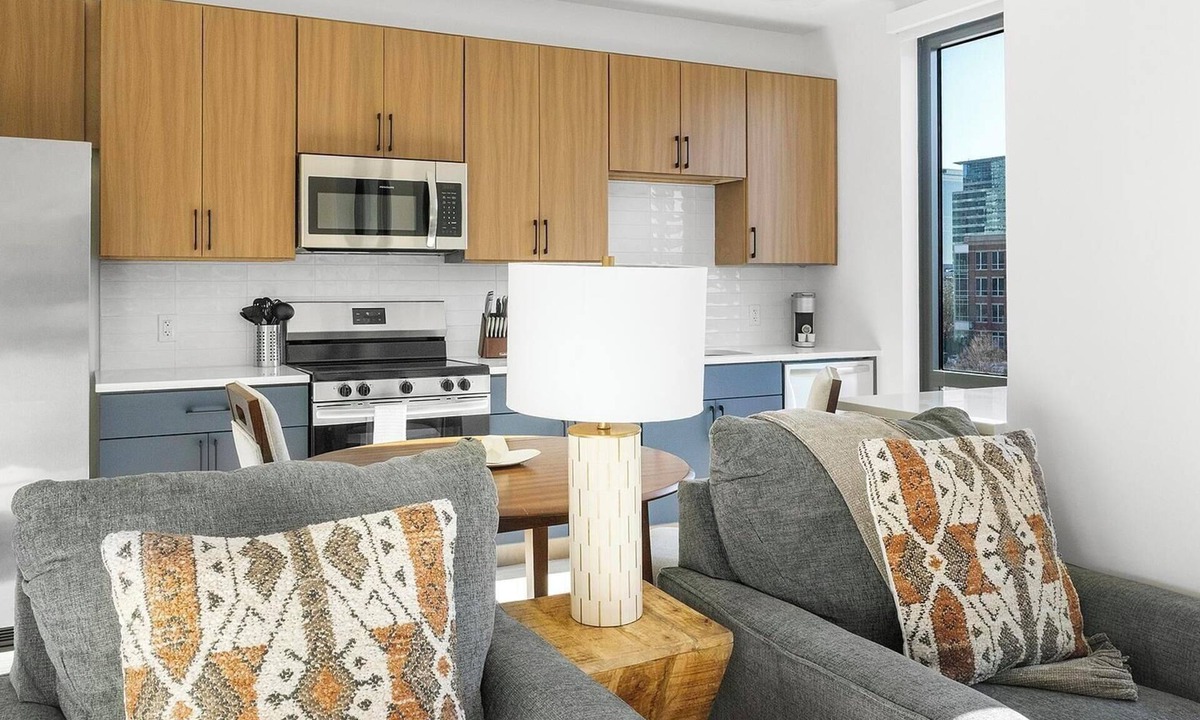 Charlotte Apartment | Landing | Stunning Studio in Uptown Charlotte