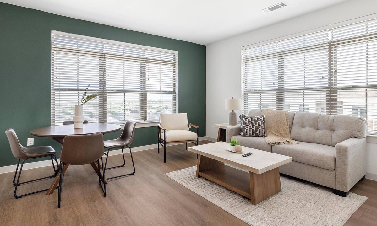 Celina Apartment | Landing | Stylish 2BD, Courtyard, Gym
