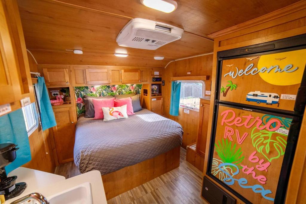 Granite Hills Apartment | Limited-Time Savings at Bettie Blue!