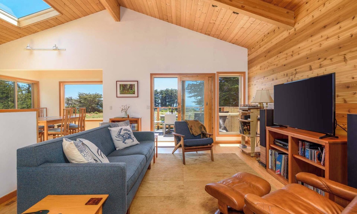 Sea Ranch House | Lovely views, walk to Shell Beach, EV charger!