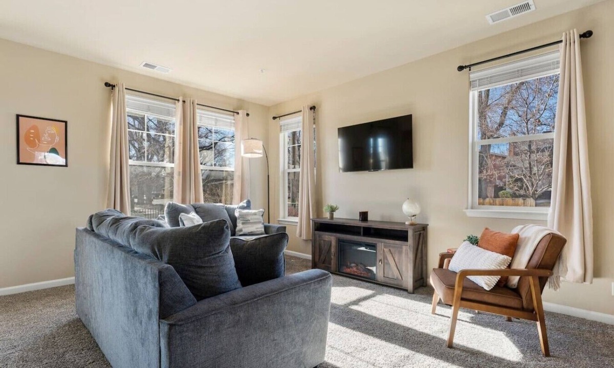Old Southwest Apartment | MidTown Hideaway Fire Pit and King Beds