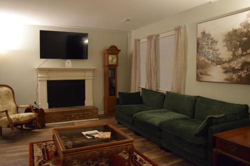 Charlotte Apartment | Mint Hill Mystery Manor