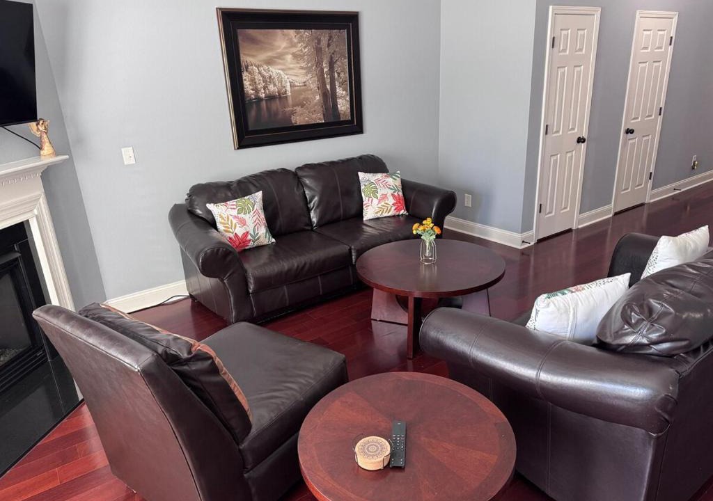 Gastonia House | Modern Haven 2 bedroom Home & Loft Retreat