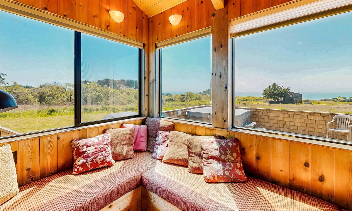Sea Ranch House | Ocean-view home with hot tub on the golf course, dogs welcome