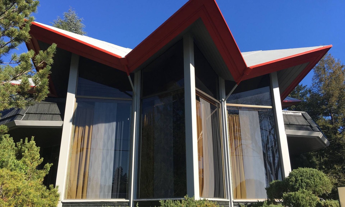 Ukiah Apartment | Our 1971 mid-century STAR DOME PLANET, unique architecture, centrally located