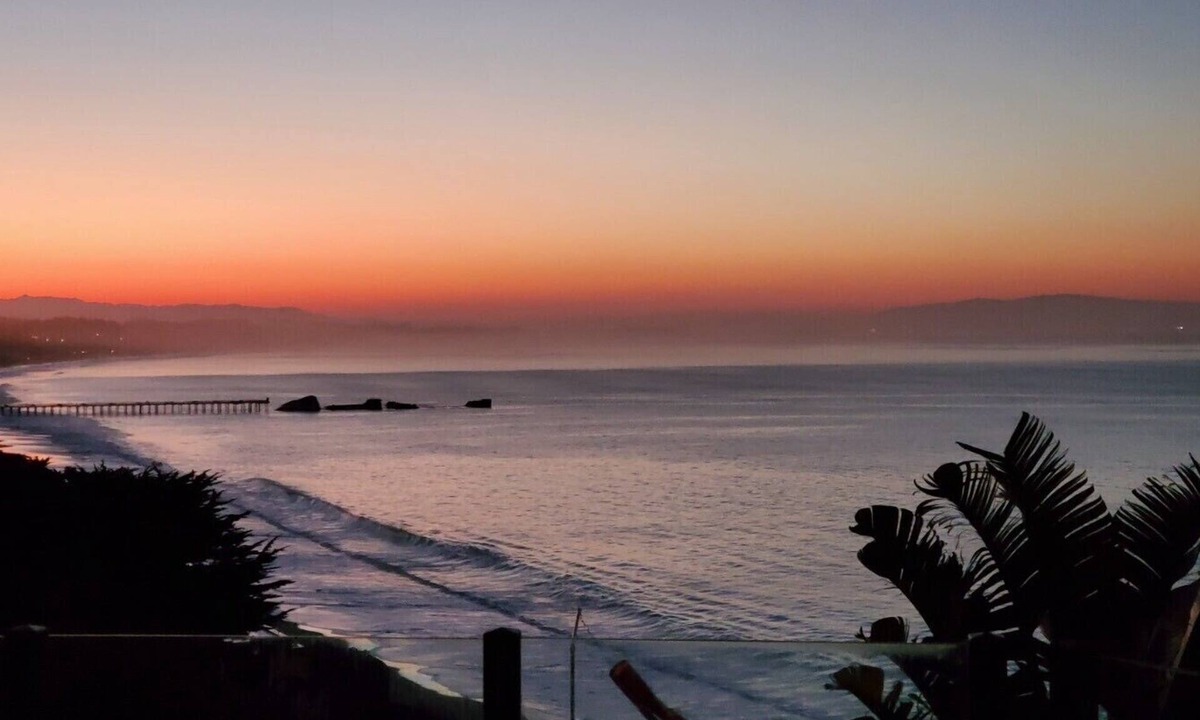 Aptos Apartment | Panoramic Ocean View Studio, 100' Cliff overlooking ocean