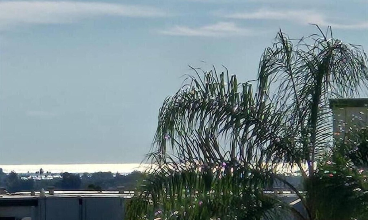 Bay Ho Condo | Peak at the Bay, Ocean, close to trolley & key attractions!