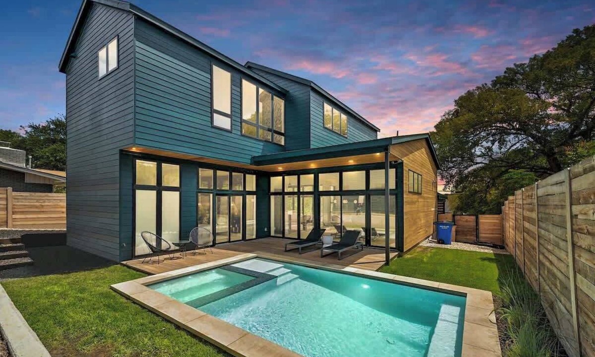 Elmhurst Heights House | Pool, Hot Tub, Guest House | Near UT Football