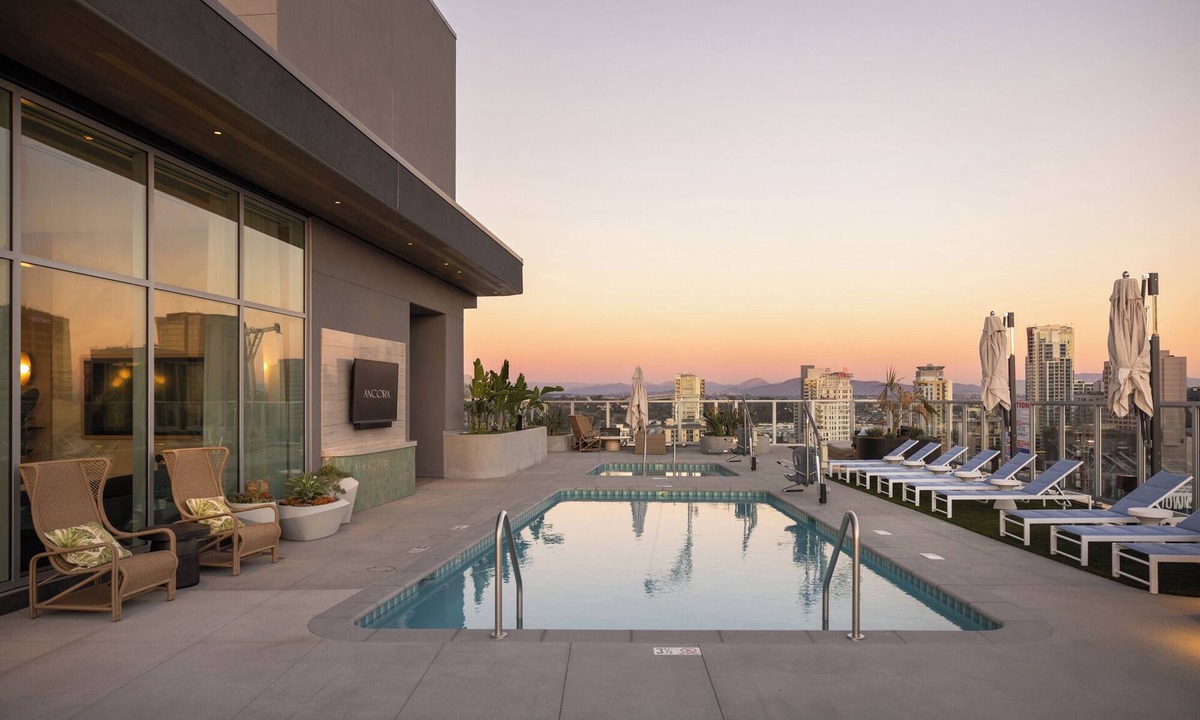 Downtown San Diego Apartment | Pool + Hot Tub + Rooftop Bay Views | Walk to Dining | Ancora by AvantStay