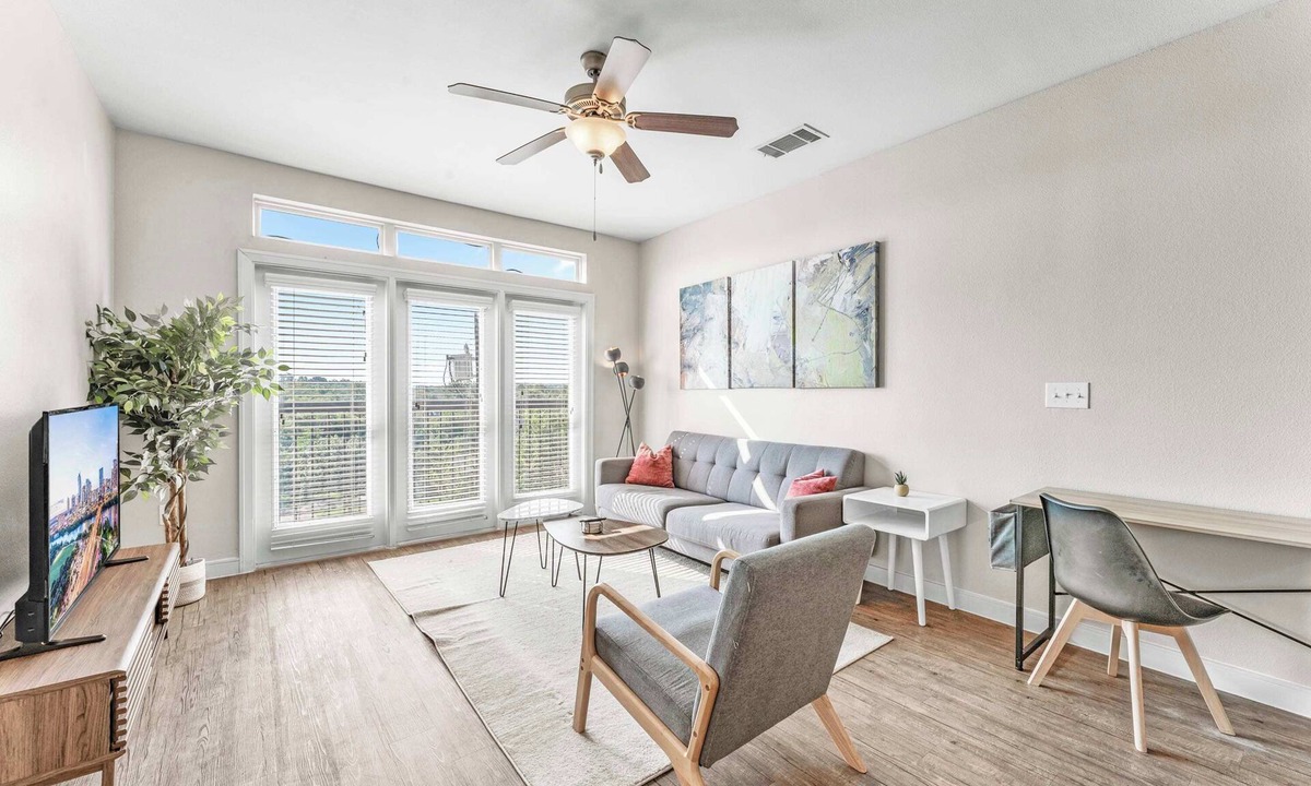 Greater South River City Apartment | Prime SoCo 2BR King Suite w/GymPickleballLaundry