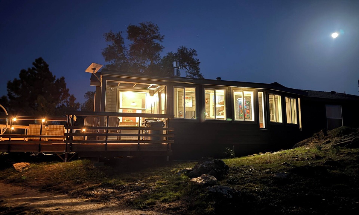 Julian House | Private Dark Sky Mountain Retreat on 7 Acres Spa EV Charger