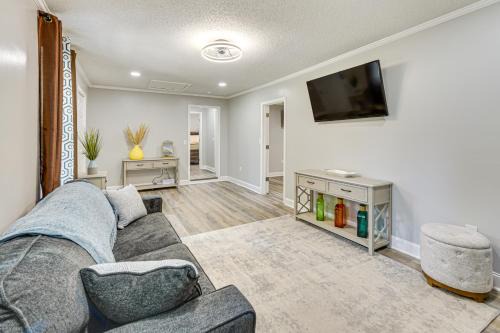 Sanford House | Private Deck & Yard: Home 3 Mi to Dtwn Sanford!