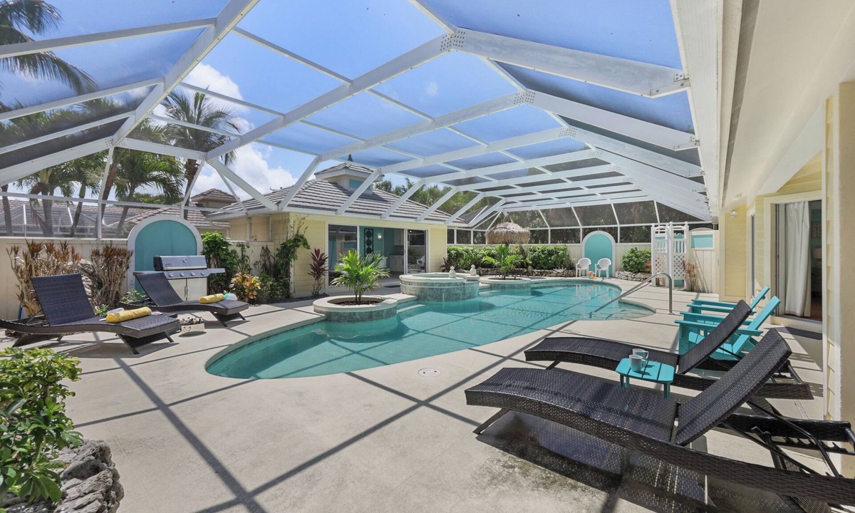 Marco Island House | Private Home & Guesthouse | Courtyard, Pool & Spa
