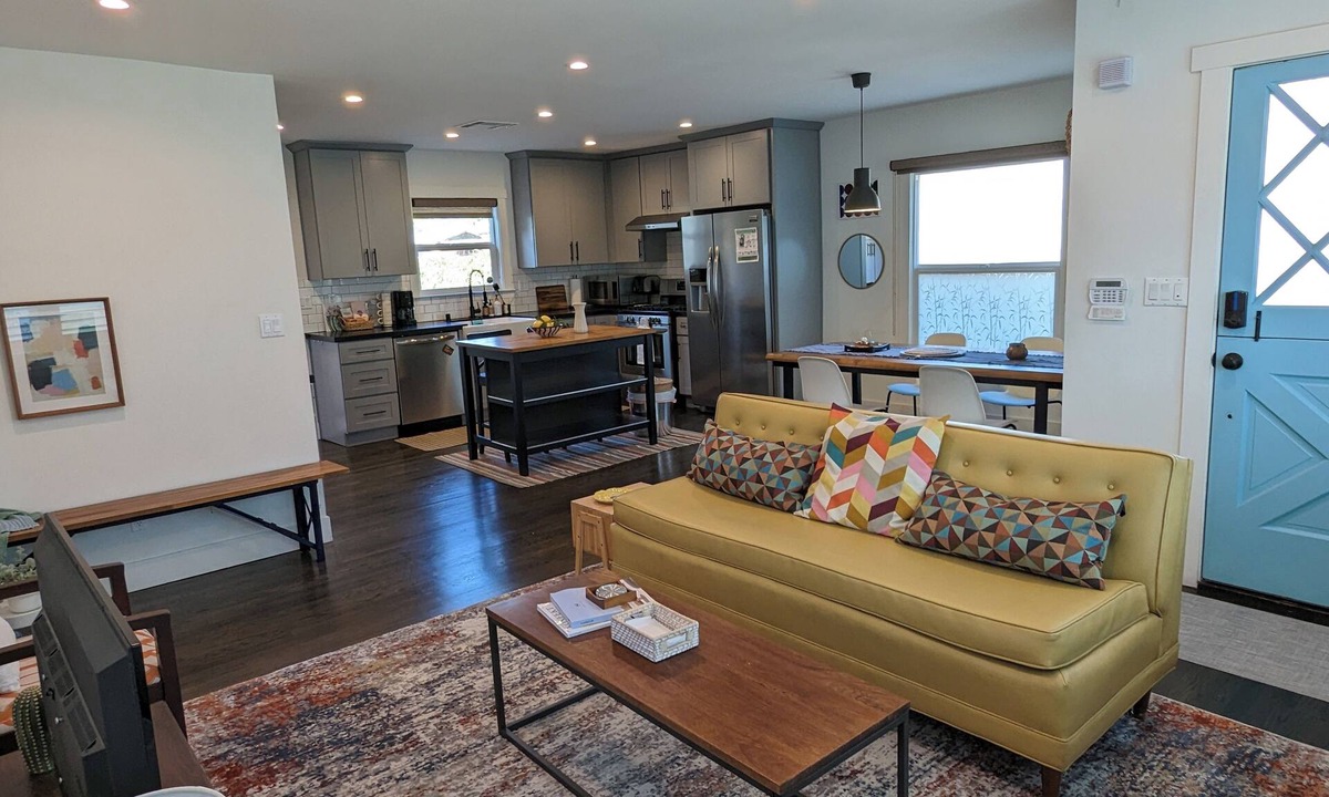 North Central House | Private Rose Bowl Oasis - Mountain Views - 3BR Home with Parking